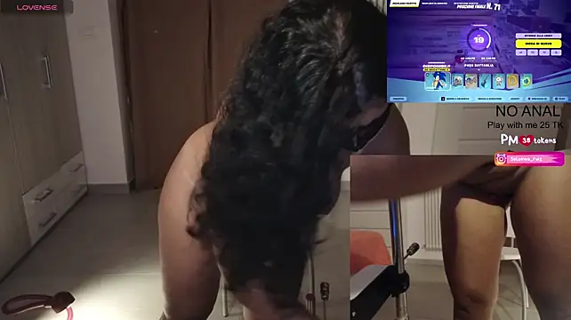 salomea_r webcam