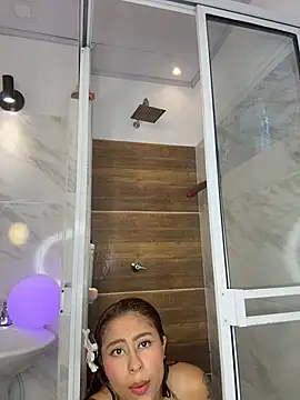 ThamaraGen_ live cam on StripChat