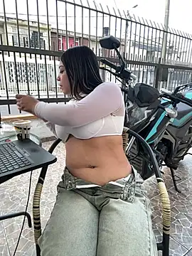 AdaPink_ webcam