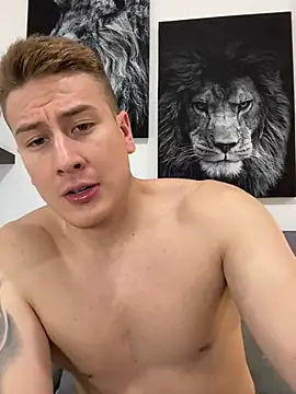 AlexHarrington webcam