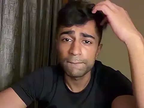 LIPGLOSSDAMAGE webcam