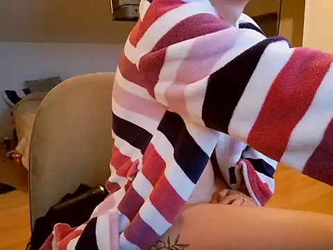 darkcherry4 webcam
