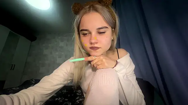 RinaLii webcam