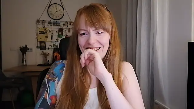 Aurora_Velvett_
