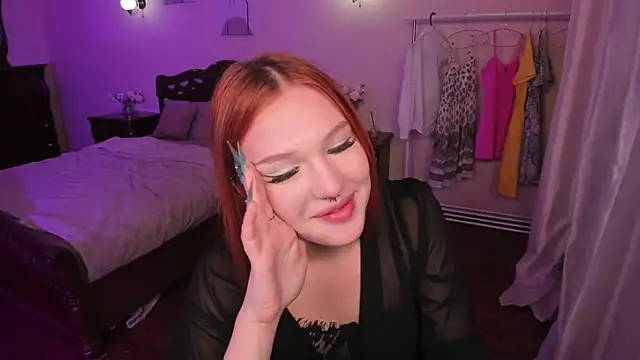 JulyCute webcam