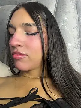 namy_moon1 webcam