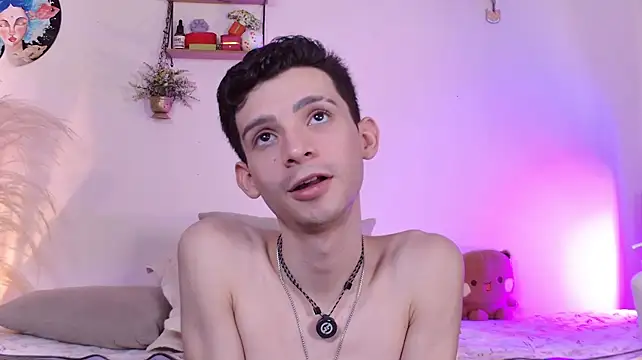 VicenteFerrer live cam on StripChat