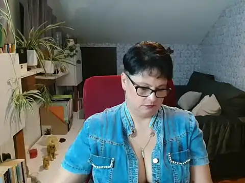 Newgirl4you live cam preview