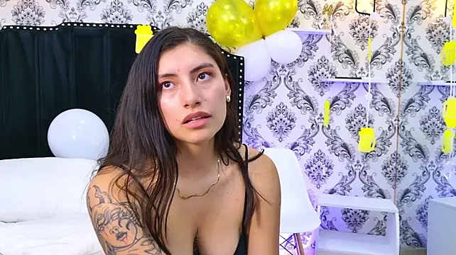 Riley_Fox webcam