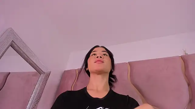 Sofia-candyht live cam on StripChat