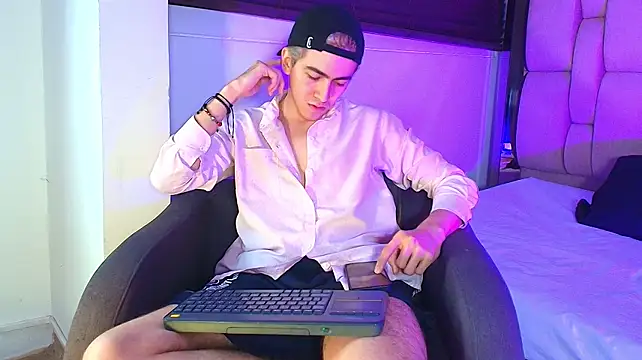 Tyler_Mcrey webcam