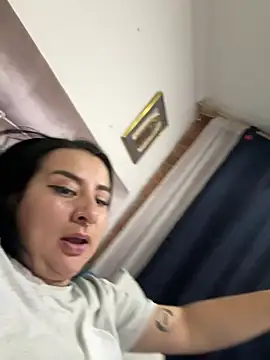 Abril_Luv webcam