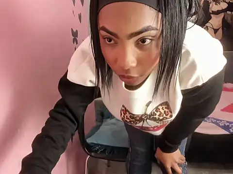 Karlotadiva1 webcam