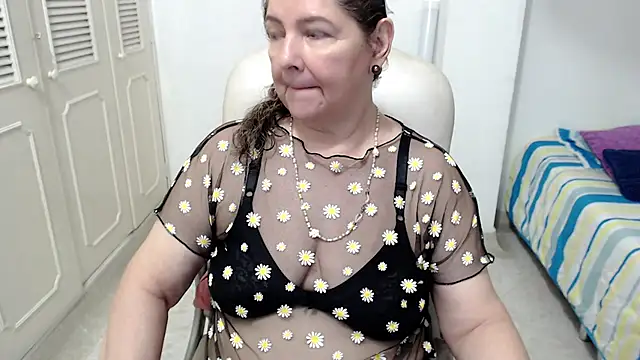 leonela_69