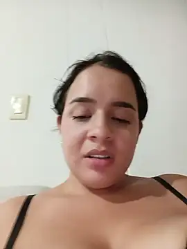 Julieth_hot-69 webcam