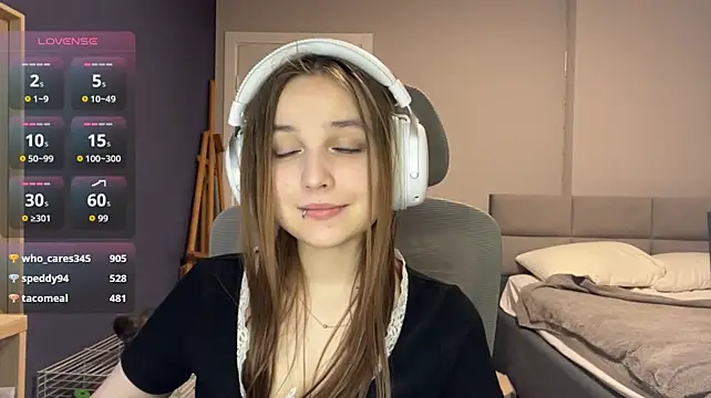 LunaBunny666 webcam