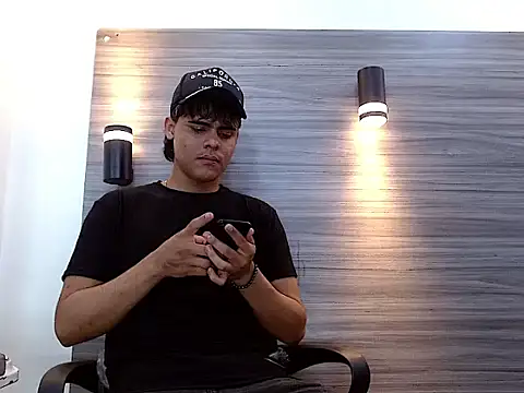 DamianFrostt webcam