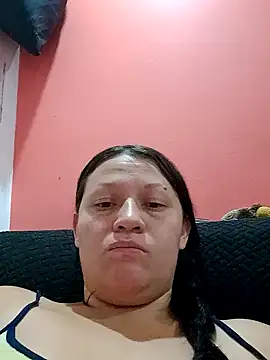 Nyla_velvet