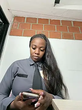 CiaraEbony live sex cam