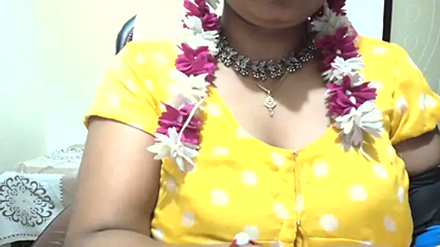 Sexy_Monalisa19 webcam