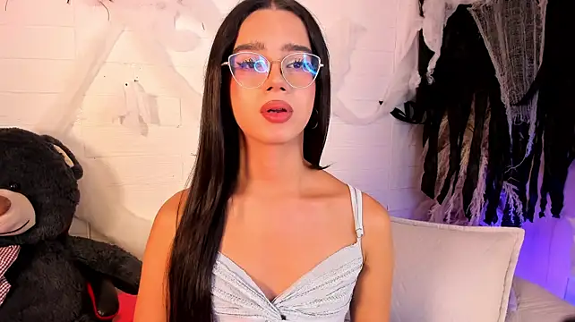 Model: VictoriaMonroee_