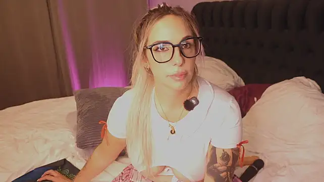 SweetBella95_