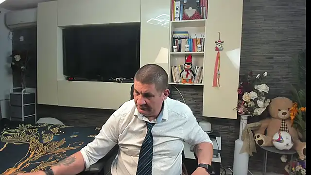 SpartacusDaddy48 webcam