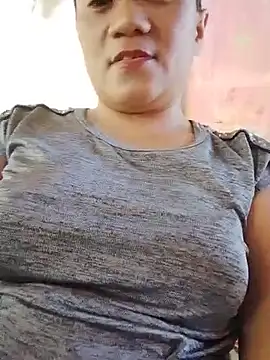 sweetieyan19 webcam
