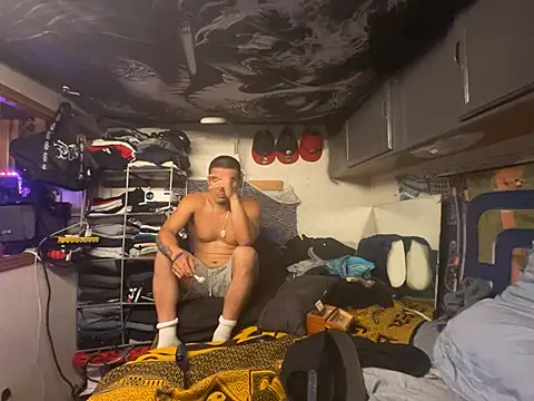 OmarSalasxh33 webcam