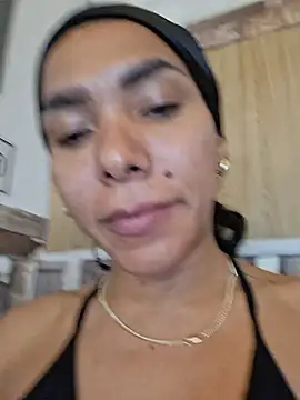 Doll_Loren webcam