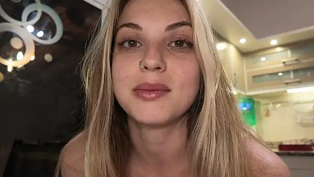 Elnonoykeila77's room