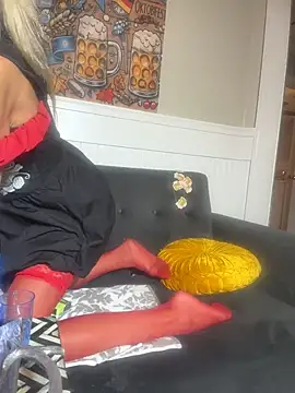 lil_jiggly live cam on StripChat