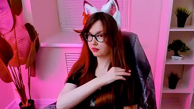 CarolGiggly live sex cam