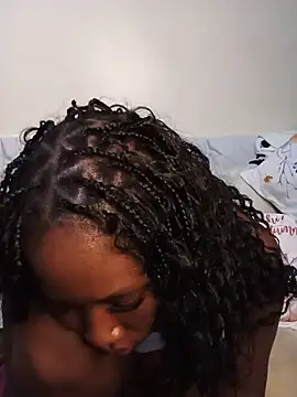 xhennah live cam on StripChat
