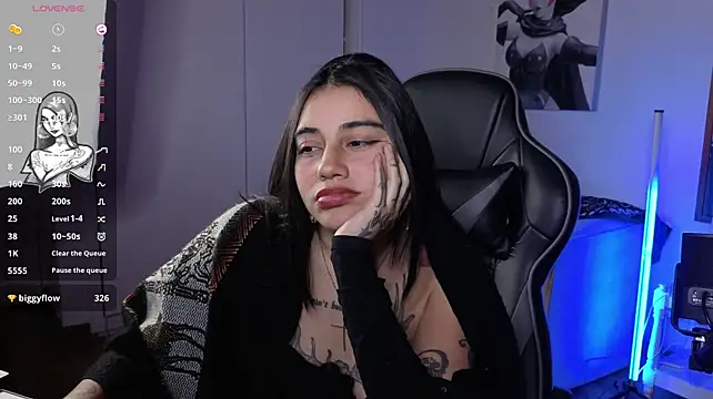 val_bardot live cam on StripChat