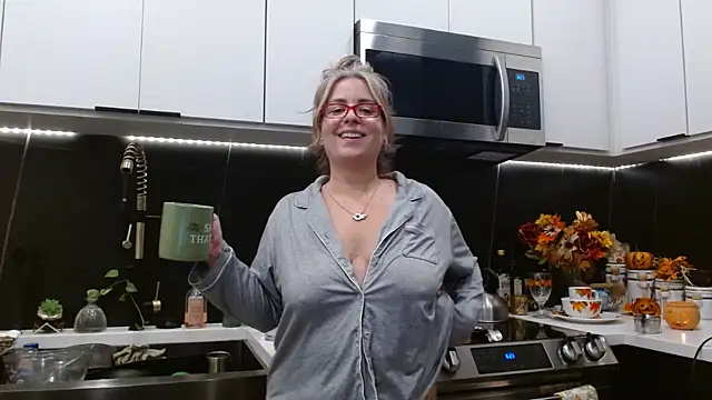 HazelSkyesChat