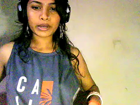 Roseyy_001 live sex cam