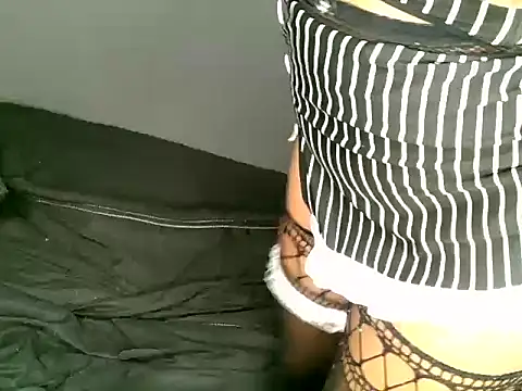 NaughtybunnyXXXXX webcam