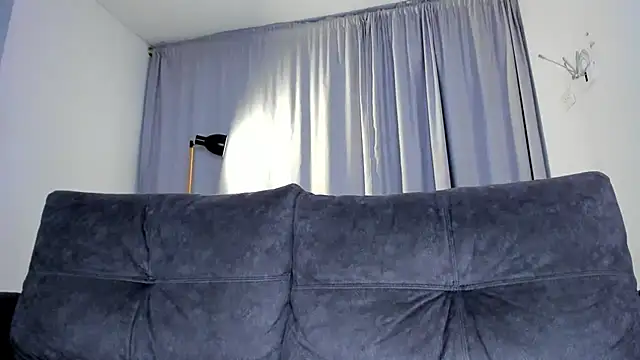 roman_muscle webcam