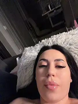 Andrestarr live cam on StripChat