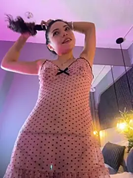 Mia_honey3