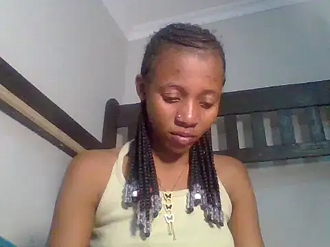 Pretty_dolll live cam on StripChat