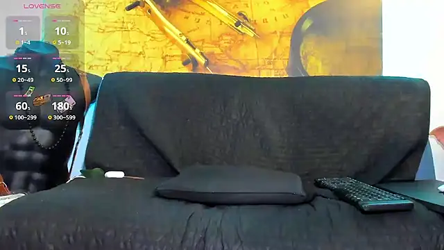 johny_bluexxx live cam on StripChat