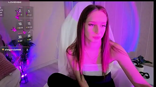 LilaRosewood webcam