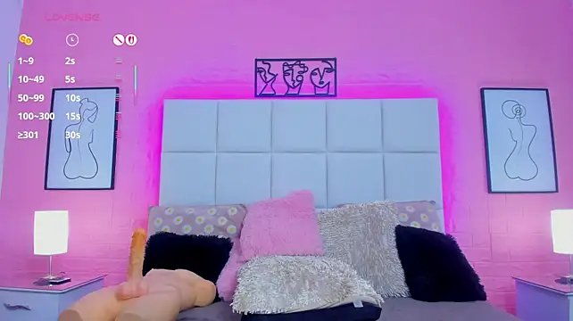 charlotte_kisss