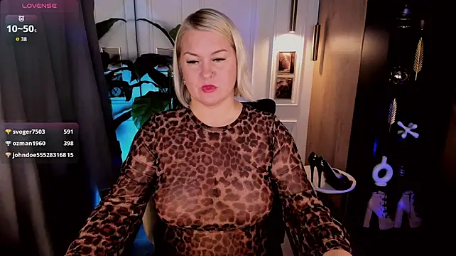 YolandaKiss live cam preview