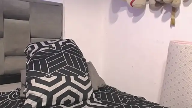 Sharloth_milf