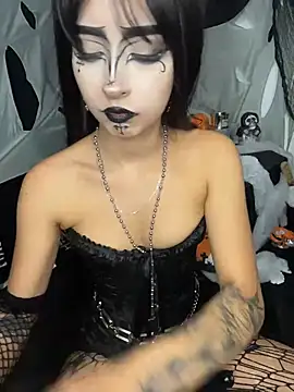 rossemelody (F teen) - nice costume? so lets make my pussy wet