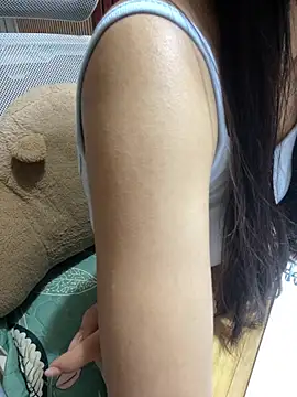 Mina048 webcam
