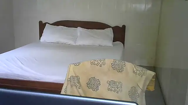 HotHunkHarry webcam